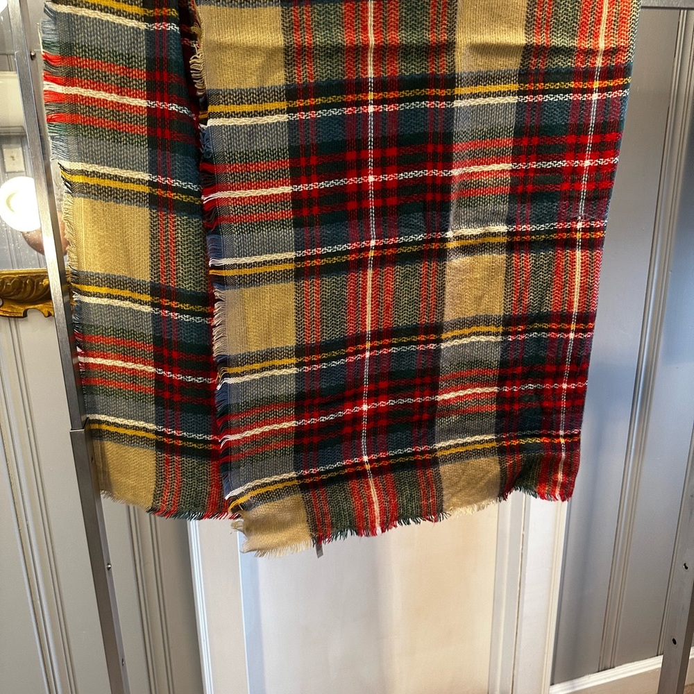 Charlotte Russe Plaid Fringe Scarf in Red, Green & Cream